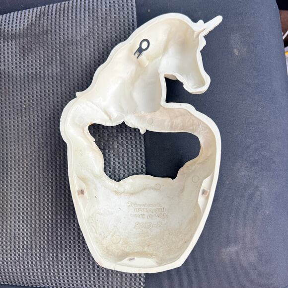 1987 Burwood Unicorn Wall Pocket Pair 2819-1 & 2819-2 Ivory Gold USA Regency - Picture 10 of 16